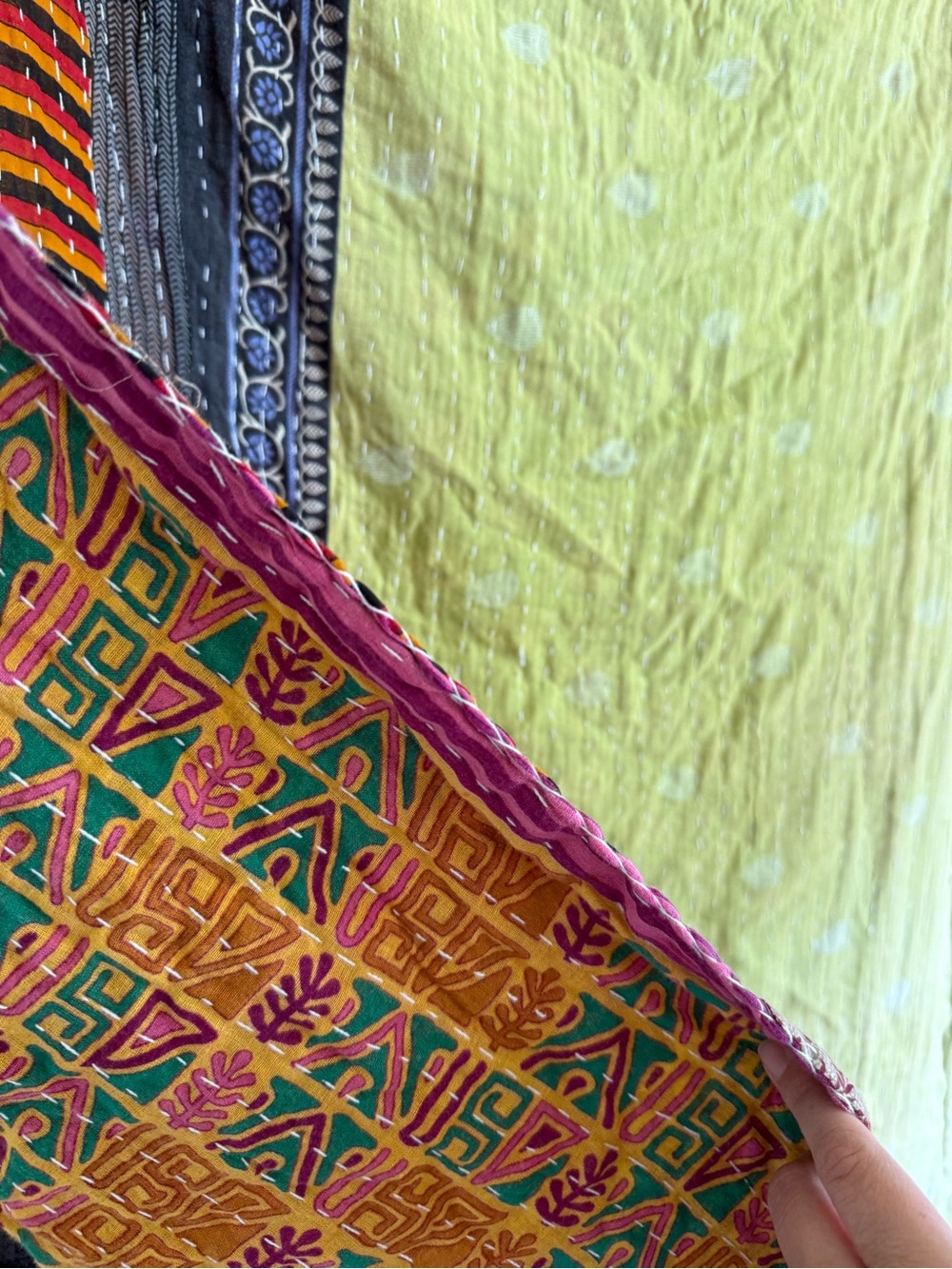 Vintage kantha quilt, twin cotton throw, boho beach blanket - Picture 4 of 4